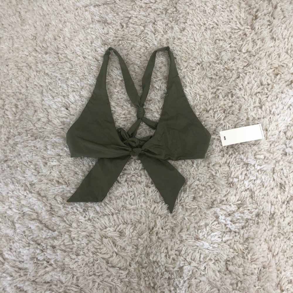 NWT Frankie's Bikinis Malibu Top